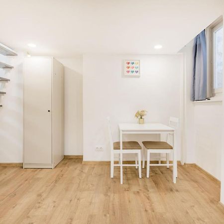 V12 Apartments Budapest Eksteriør billede