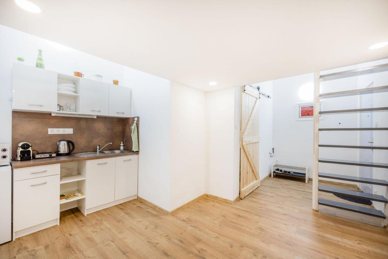 V12 Apartments Budapest Eksteriør billede